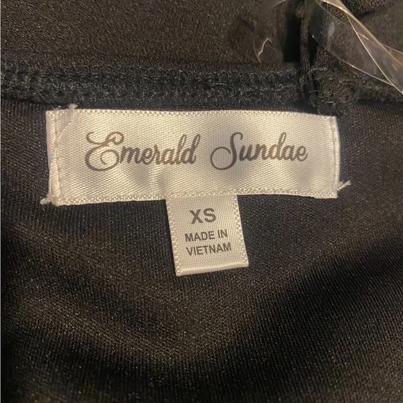 Emerald Sundae Black Ruched Side-Slit Slim Gown - Picture 9 of 10